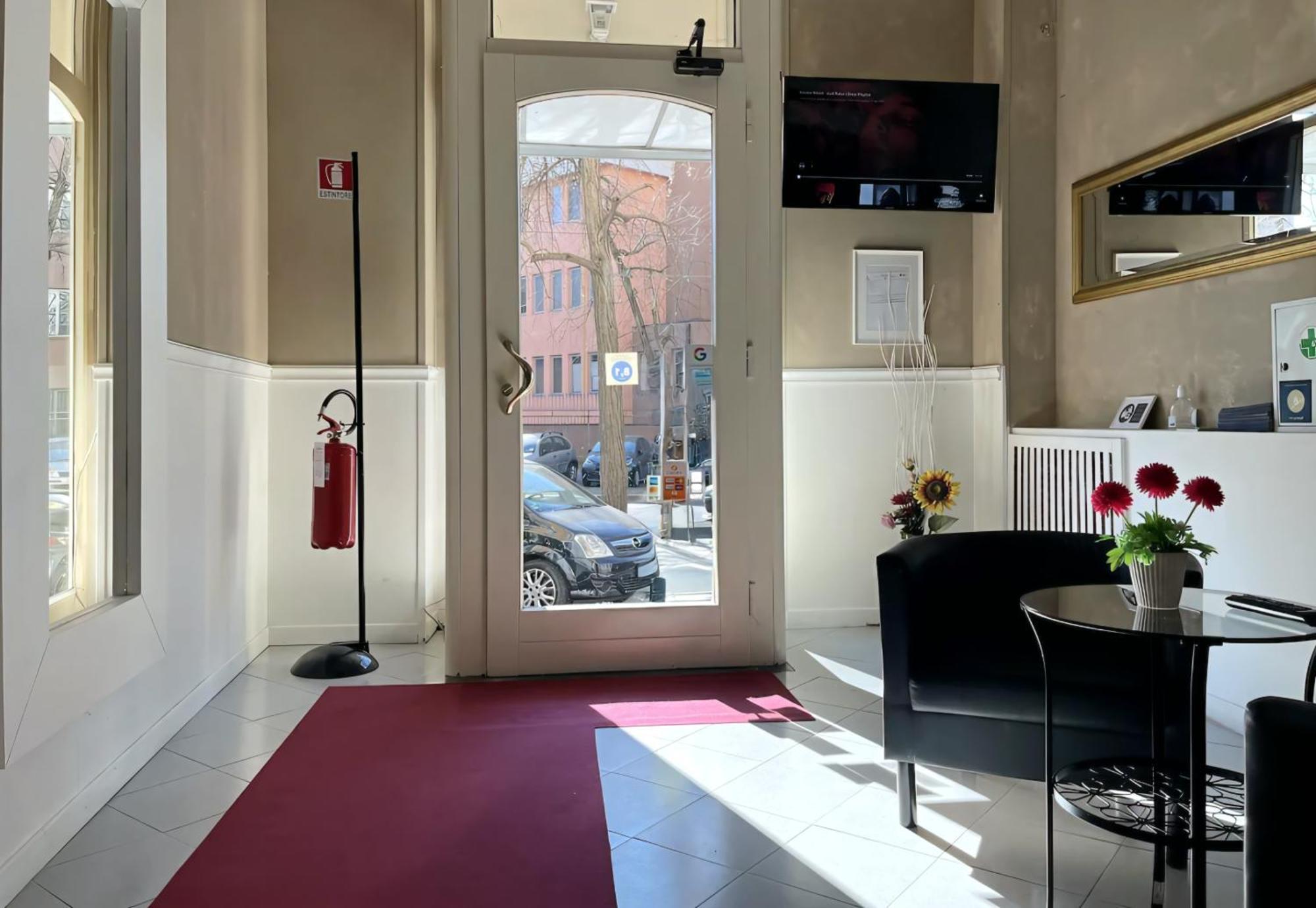 Hotel Aurelia Milano Centrale Exterior foto